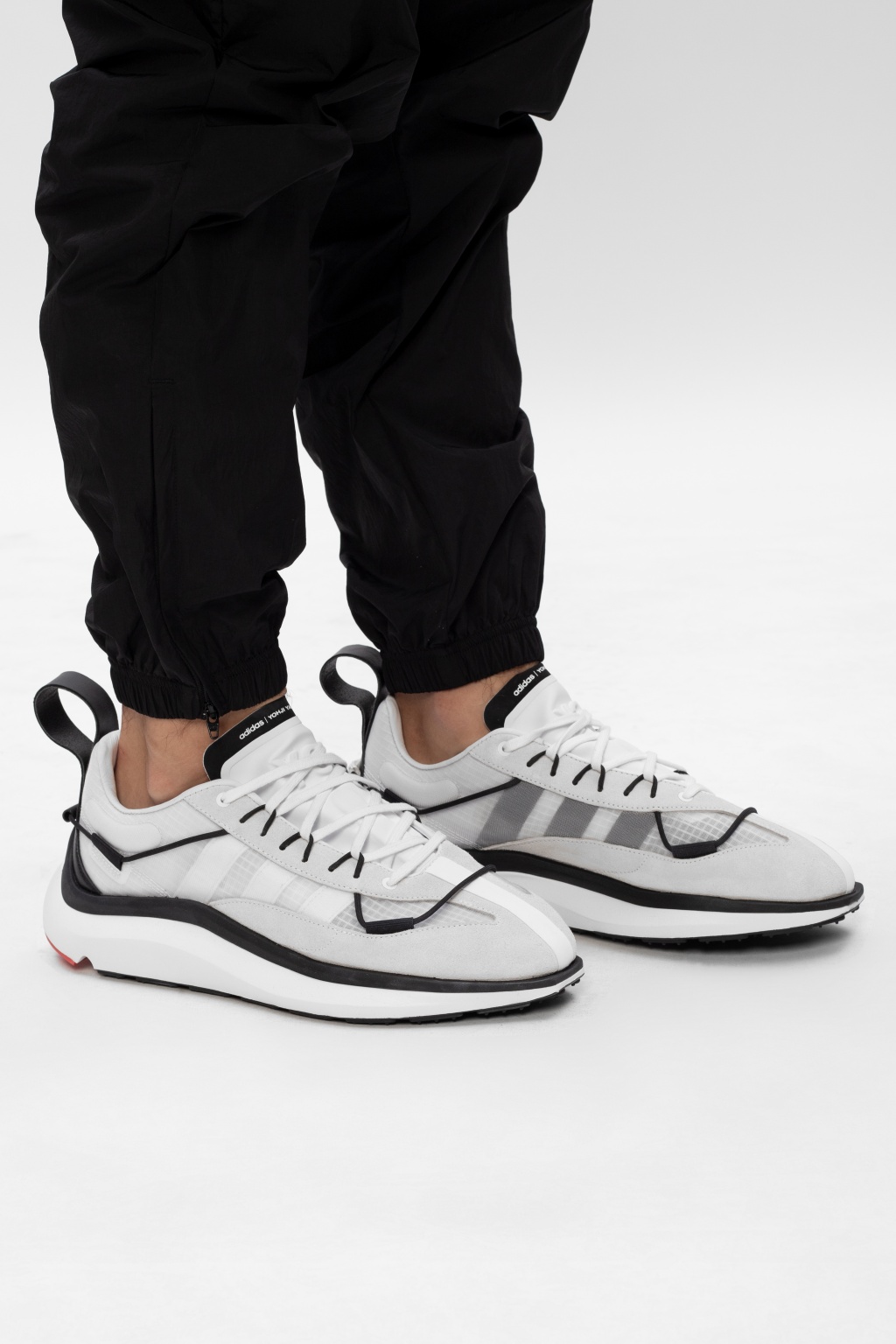 Shiku Run sneakers Y 3 Yohji Yamamoto Completing her look was